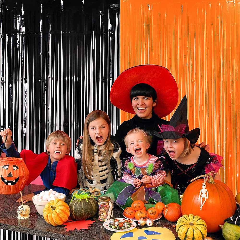 Highland - Halloween Decoration Foil Curtain - Orange/Black - 4pcs