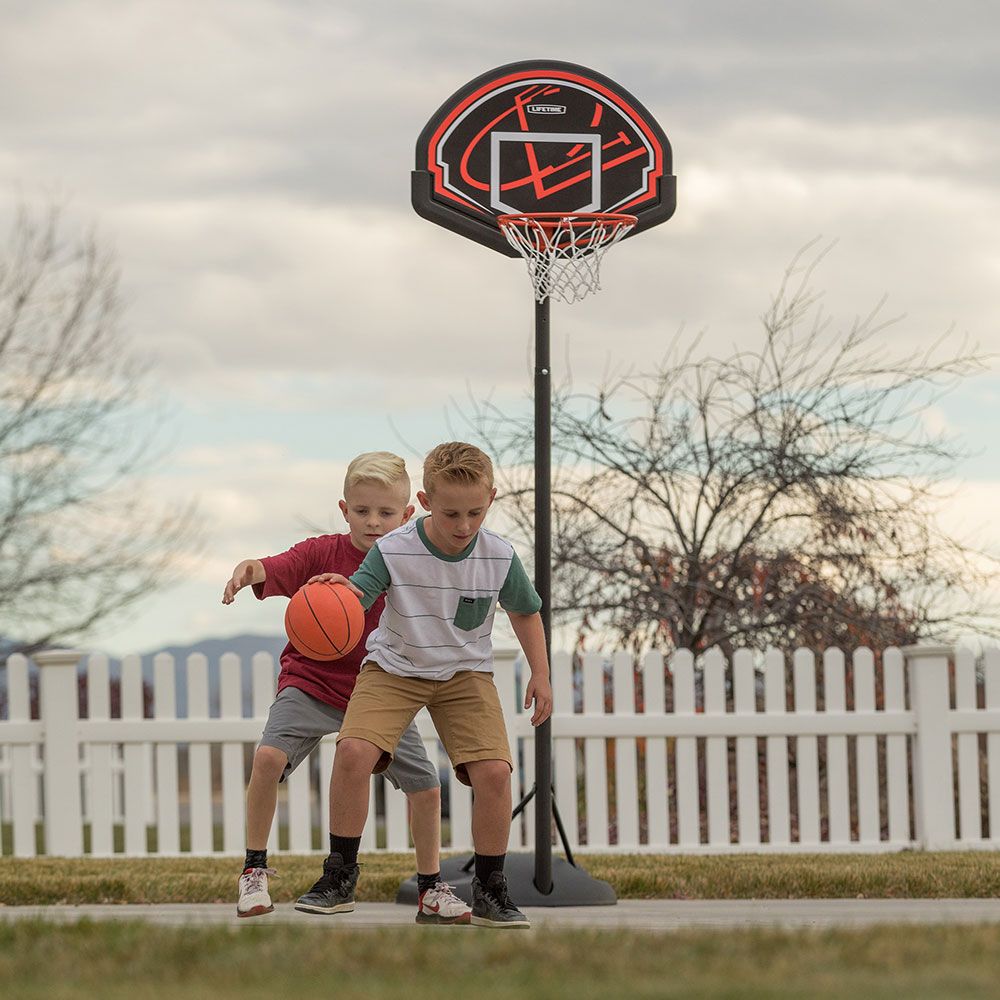 Lifetime - Adjustable Youth Portable Basketball Hoop