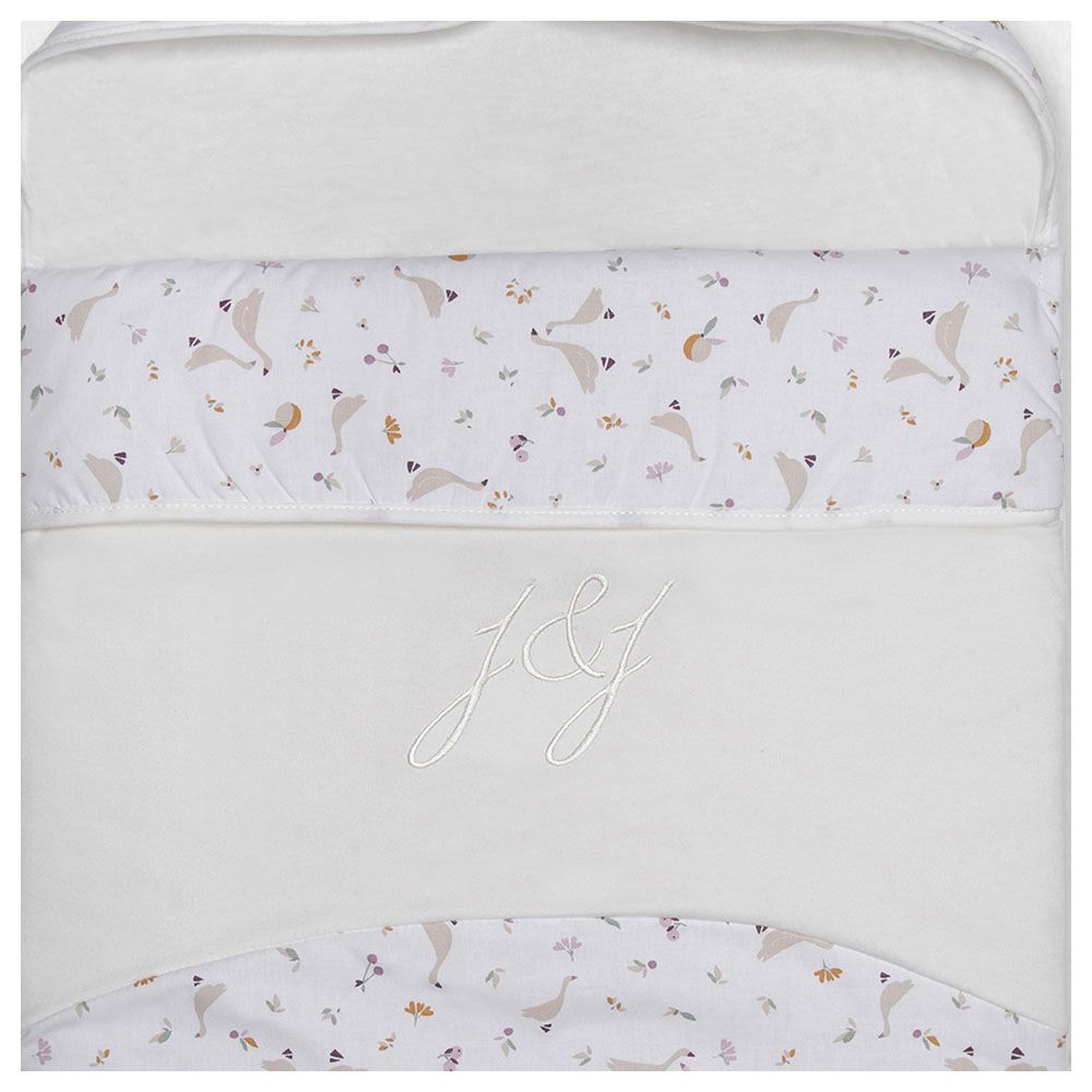 Jules & Juliette - Organic Cotton Baby Nest - Hen Print