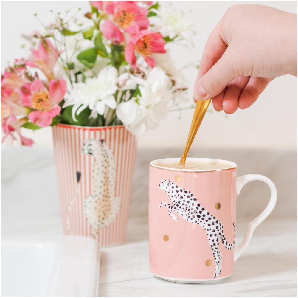 Yvonne Ellen - Cheetah and Giraffe Mugs 250ml Set of 2