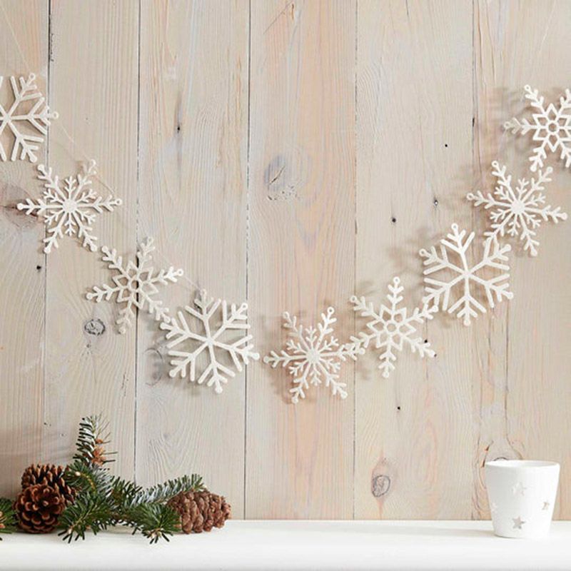 Ginger Ray - Glitter Snowflake Garland - White