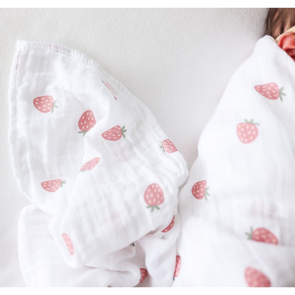 Lulujo - Muslin Swaddle - L - Strawberries