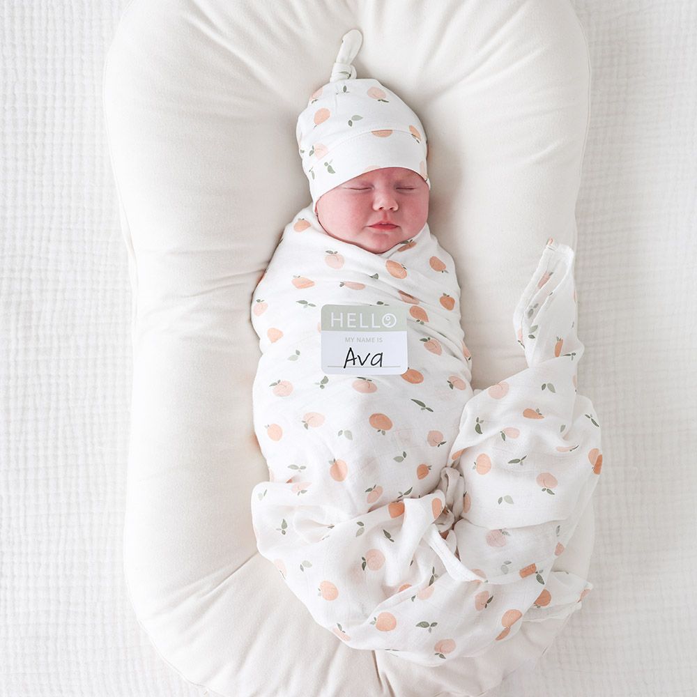 Lulujo - Hello World Swaddle & Hat Set - Peaches