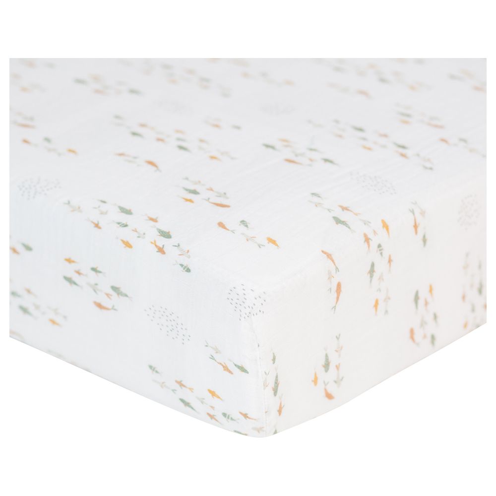 Lulujo - Muslin Crib Sheet 135 x 70 cm - Fish