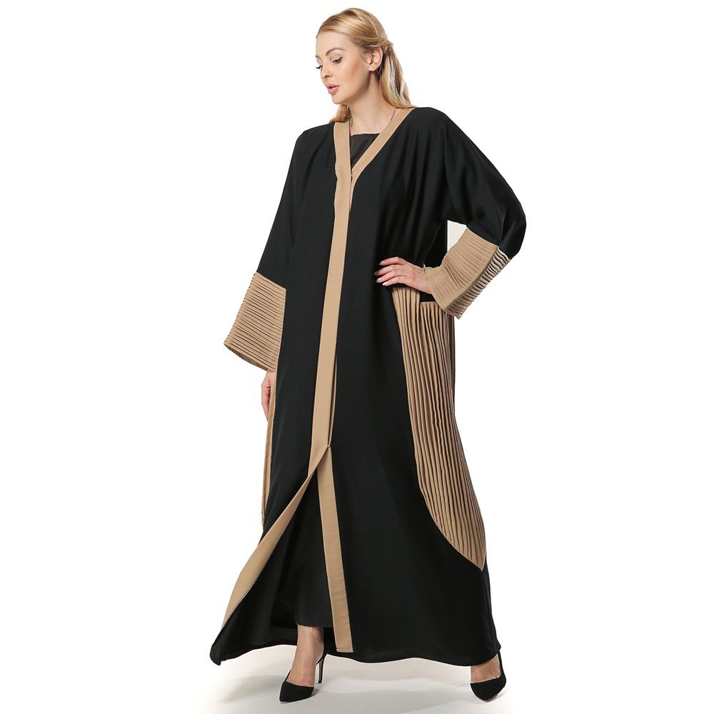 Moi Street - Black Abaya With Contrast Pleated Panels