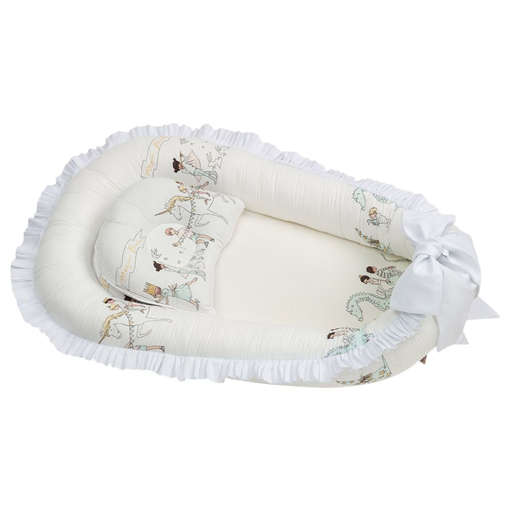 Monnet Baby - Magic Parade Sleeping Cocoon - White