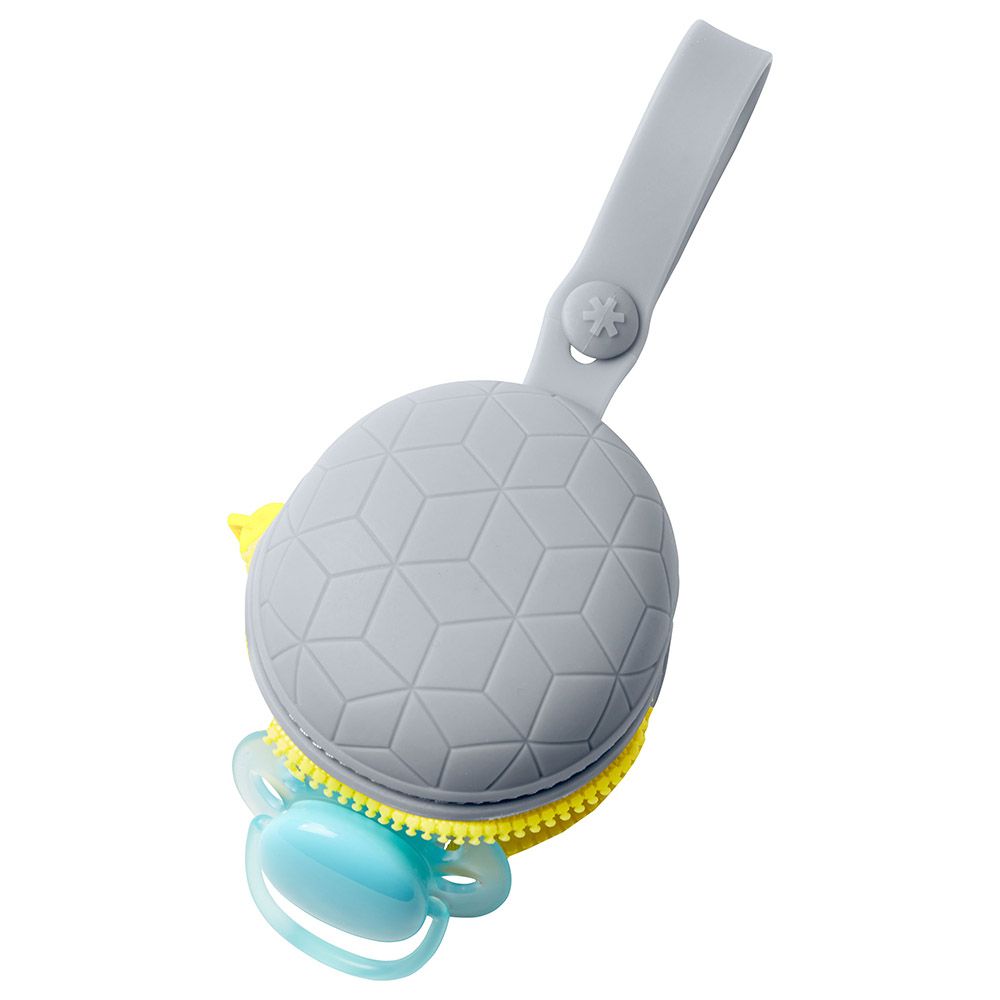 SkipHop - Grab & Go Silicone Pacifier Holder - Grey