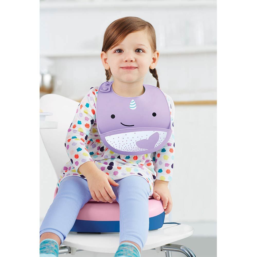 SkipHop - Zoo Fold & Go Silicone Bib - Narwhal