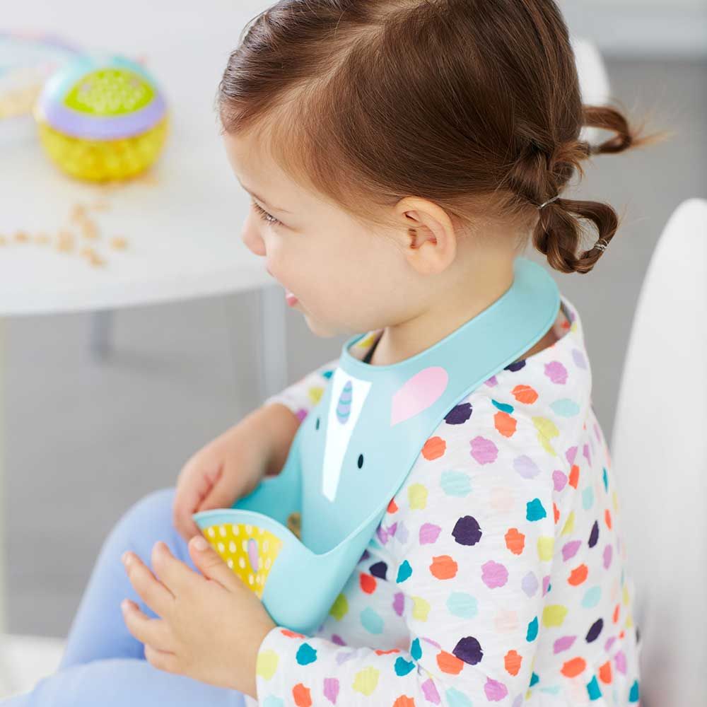 SkipHop - Zoo Fold & Go Silicone Bib - Unicorn