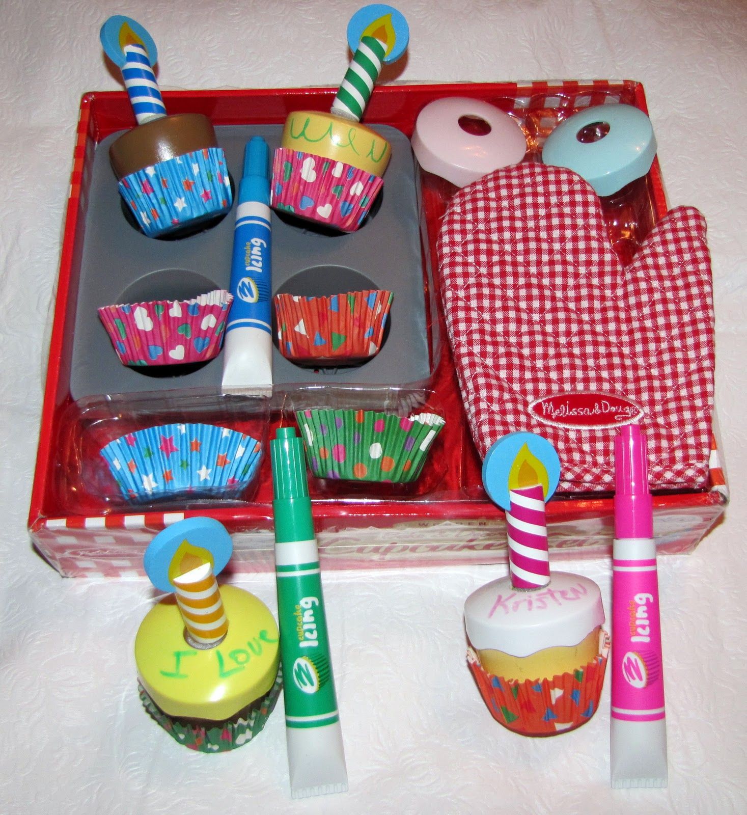 Melissa & Doug Bake & Decorate Cupcake Set