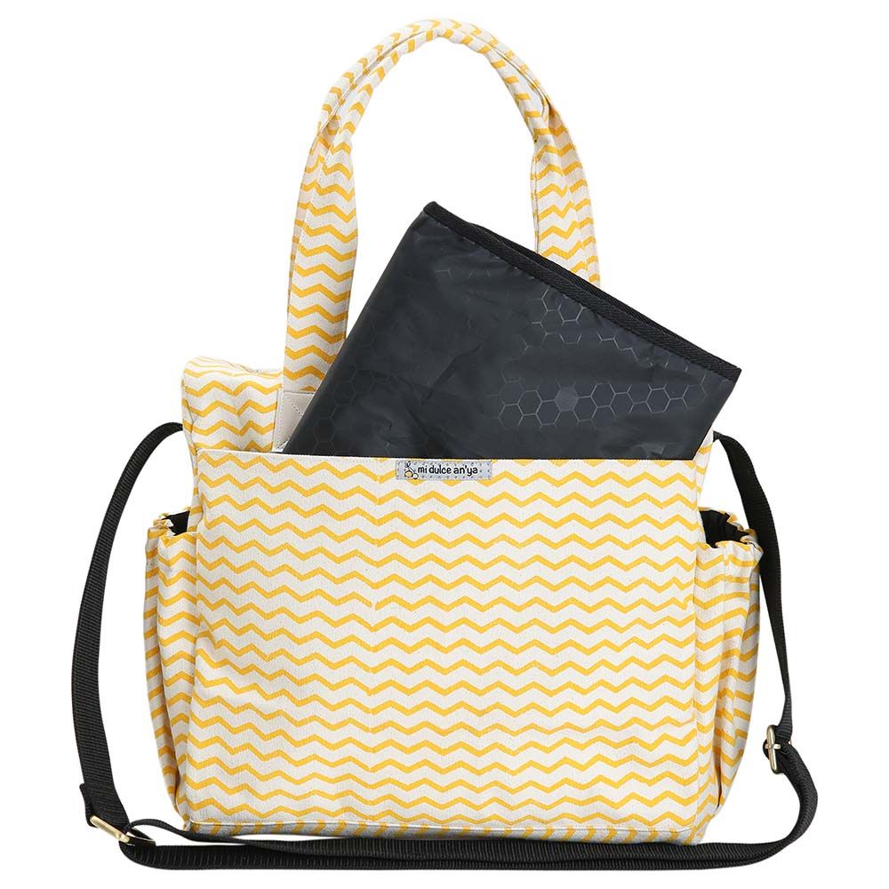 Mi Dulce An'ya - Organic Printed Giraffe Diaper Bag - Yellow