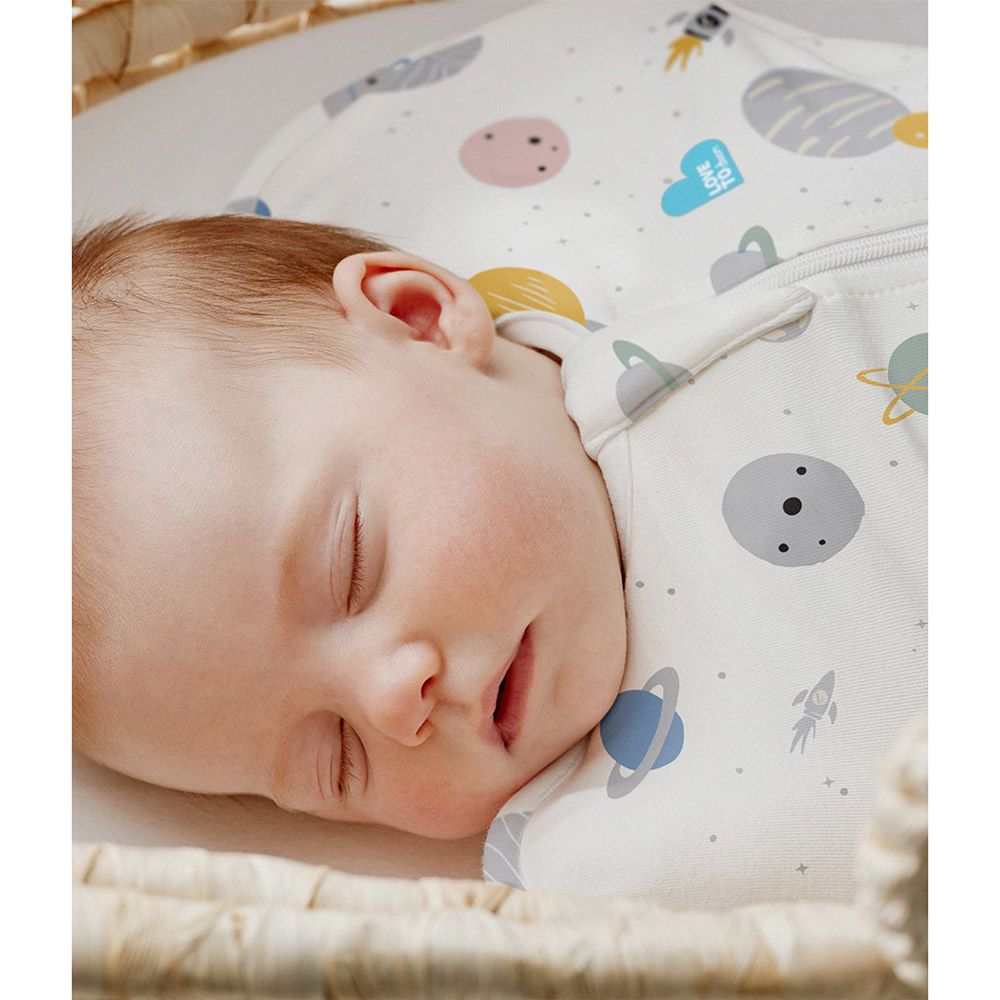 Love To Dream - Swaddle Up Designer Lite 0.2 Tog - Planet