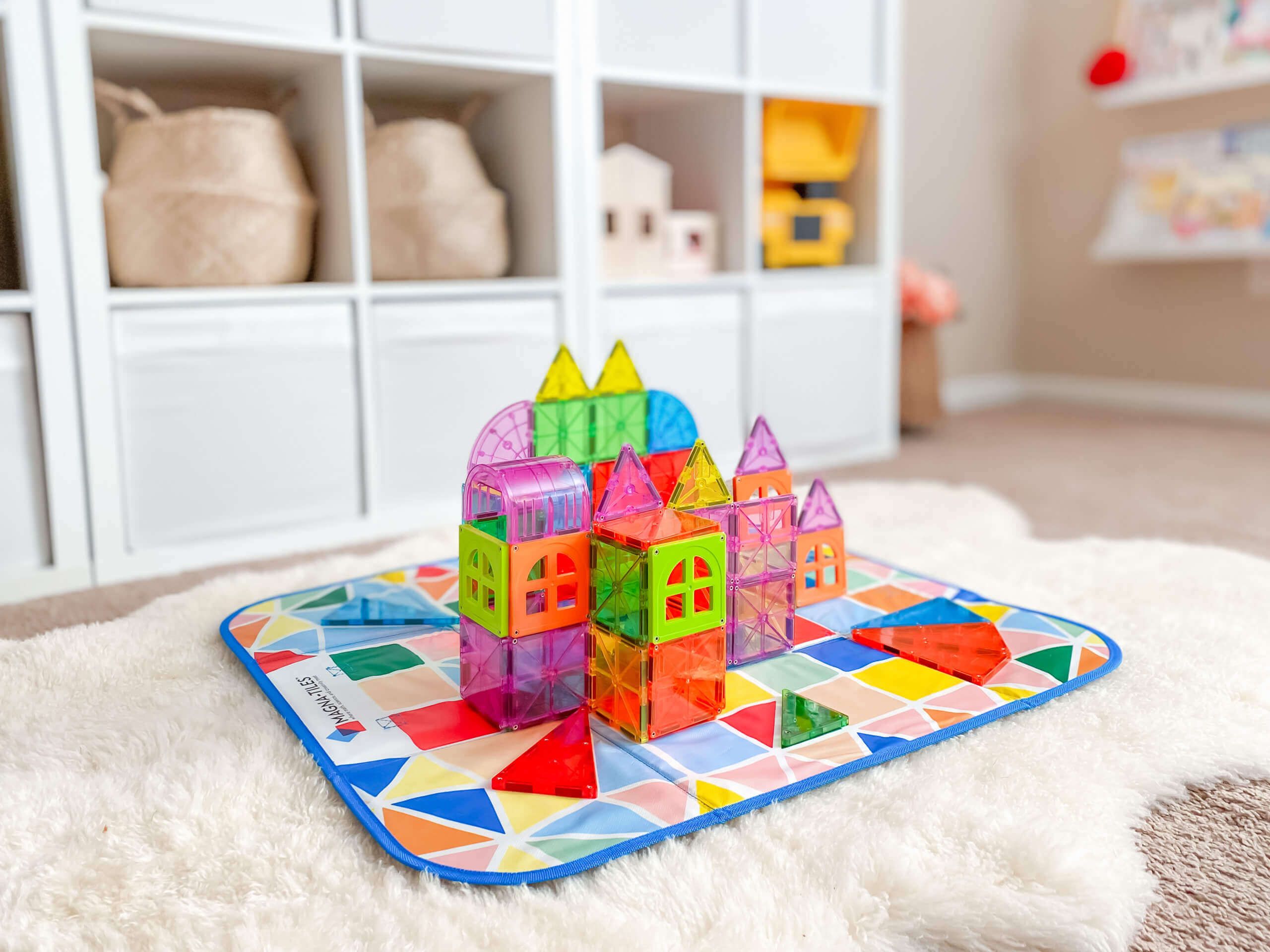 MAGNA-TILES - Storage Bin & Interactive Play-Mat