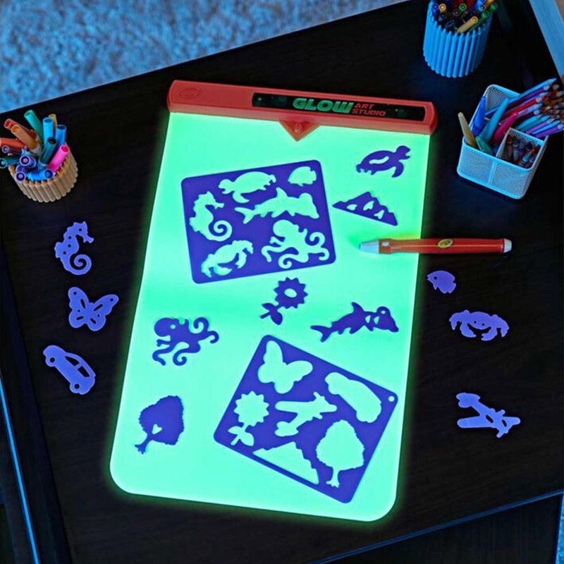 Crayola - Glow Art Studio