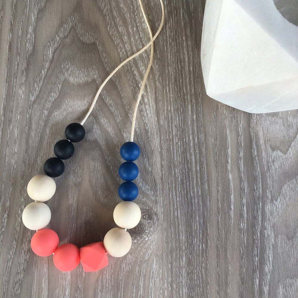 One.Chew.Three - Mia Teething Necklace - Coral