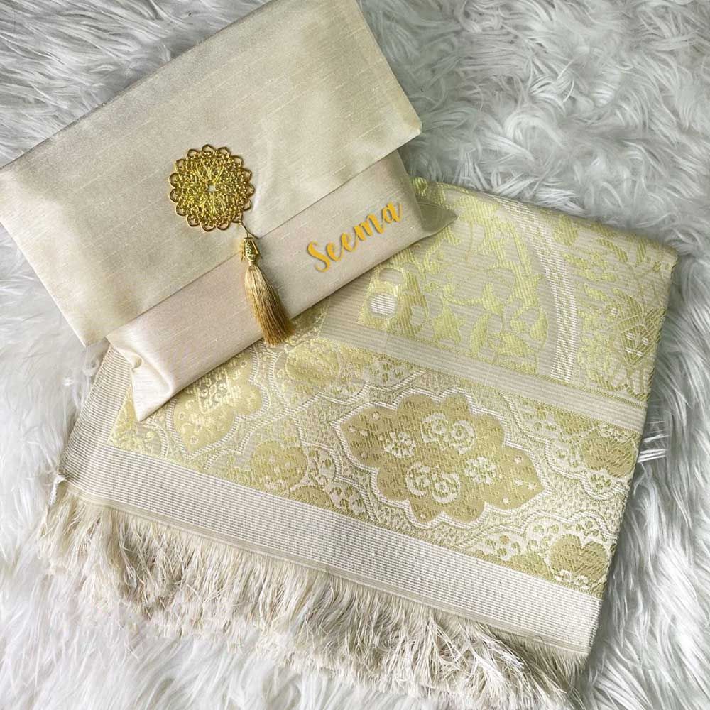 Zayoshe - Personalized Prayer Rug With Pouch - Gold