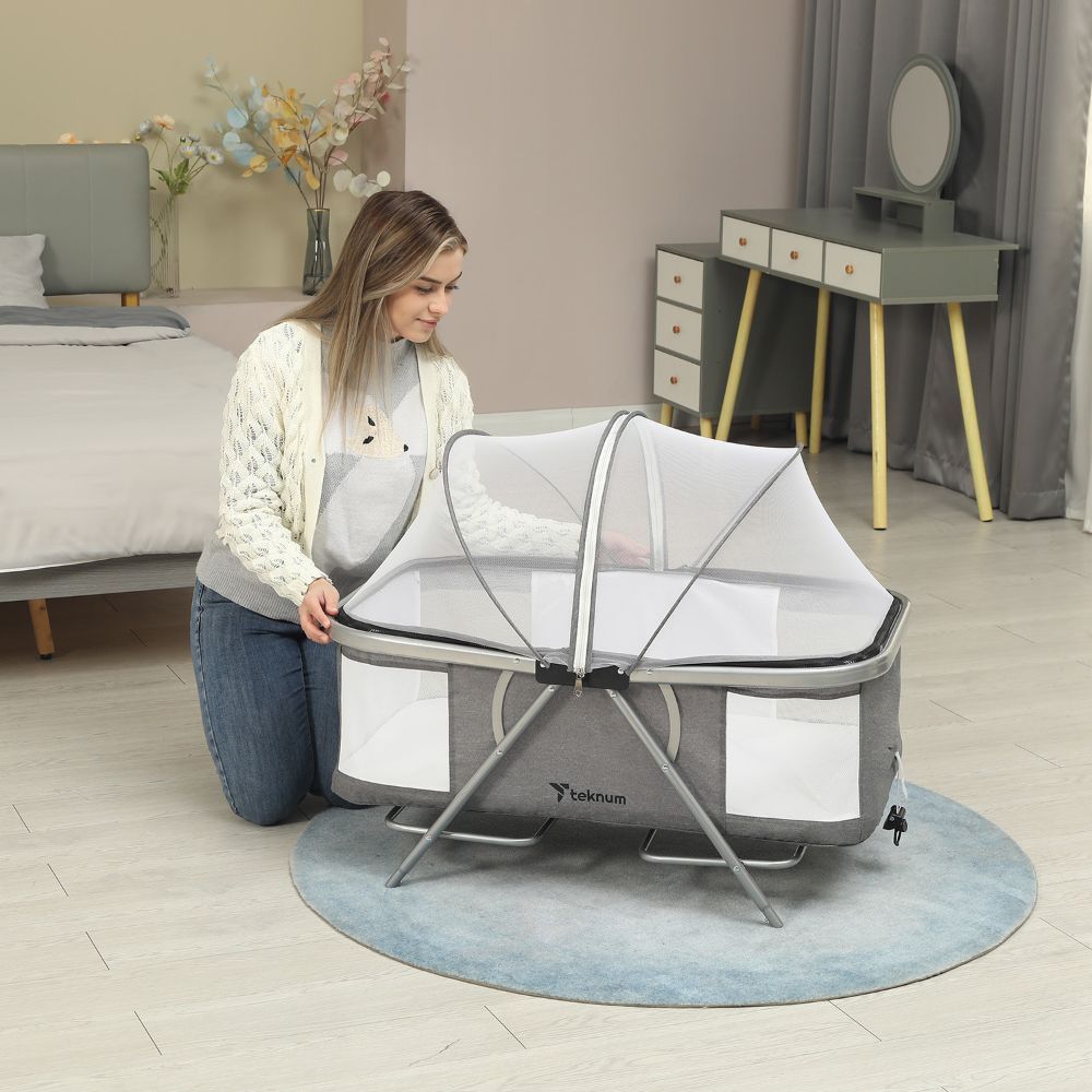 Teknum - 3-in-1 Baby Cot/Cradle W/ Mosquito Net & Wheels - Grey