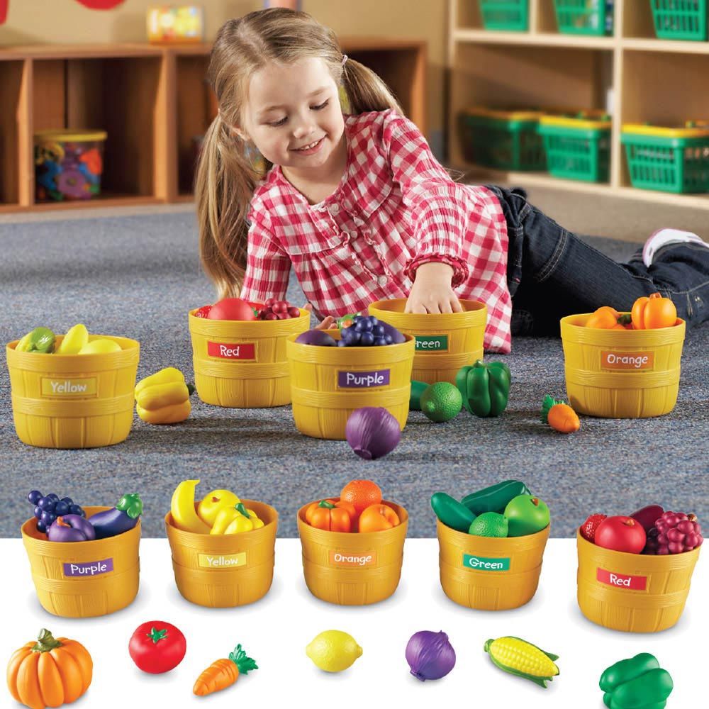 Learning Resources - Farmer's Market Food Sorting Set