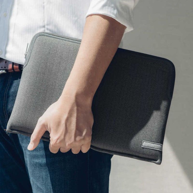 Moshi - Macbook Pro 14 Pluma Sleeve - Herringbone Gray