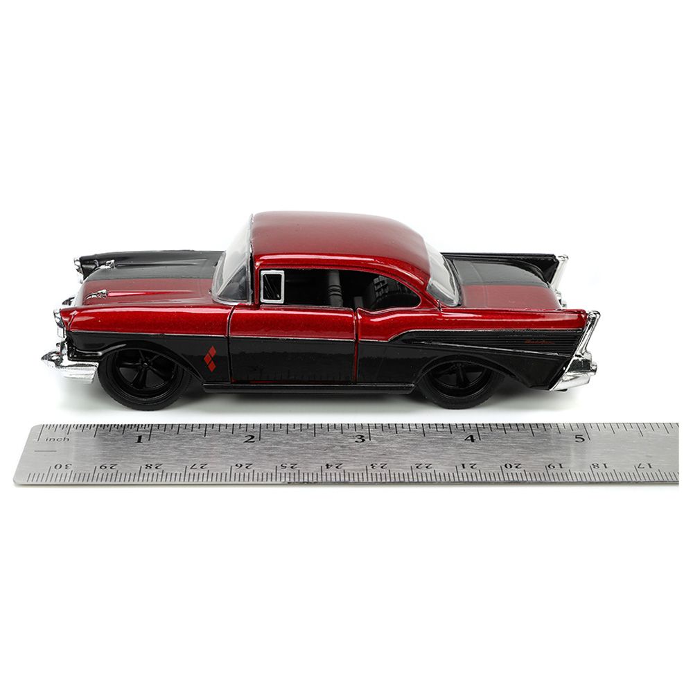 Jada - Harley Quinn 1957 Chevy Bel Air 1/32 - Red