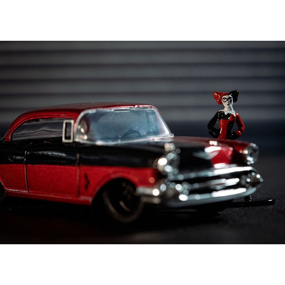 Jada - Harley Quinn 1957 Chevy Bel Air 1/32 - Red