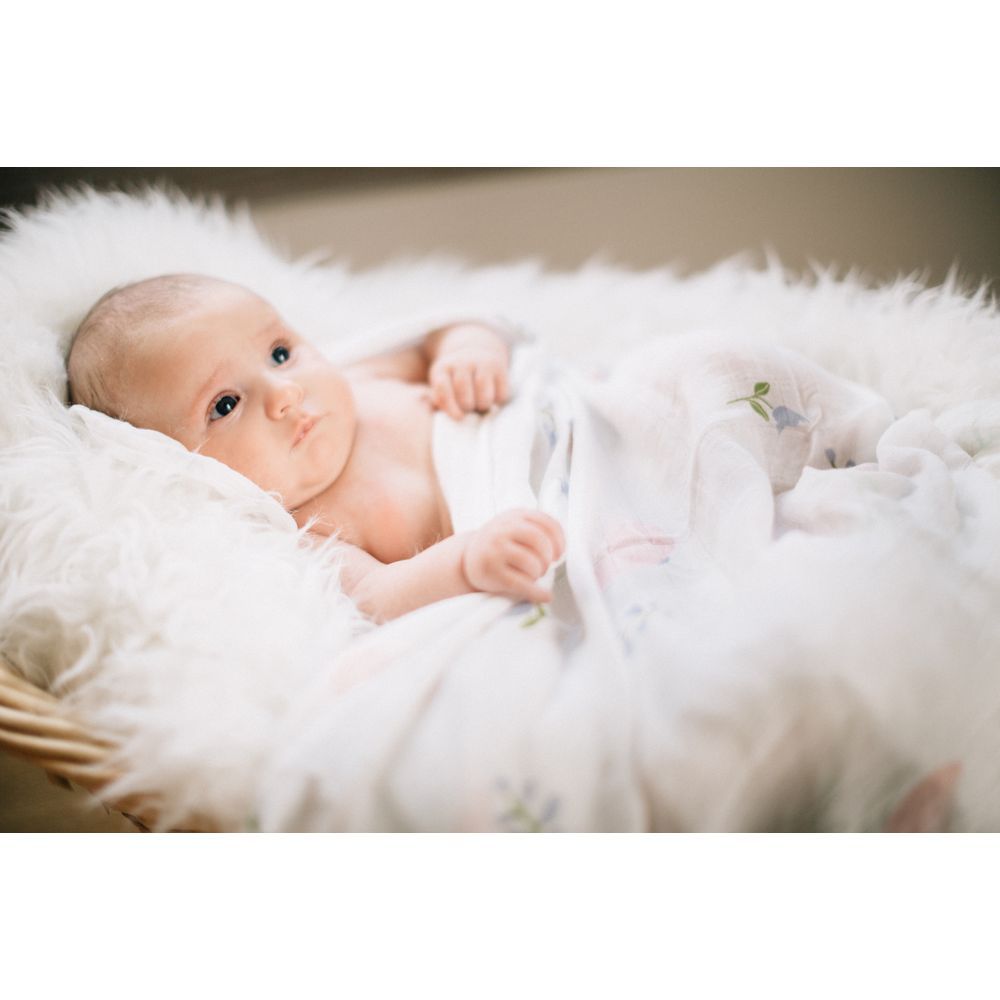 Little Unicorn - Bamboo Deluxe Swaddle - Pink Peony