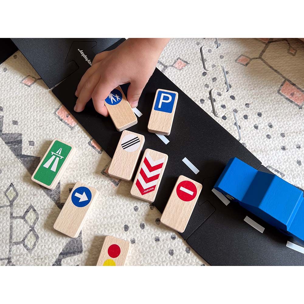 WaytoPlay - Traffic Signs Road Blocks Set - 8pcs