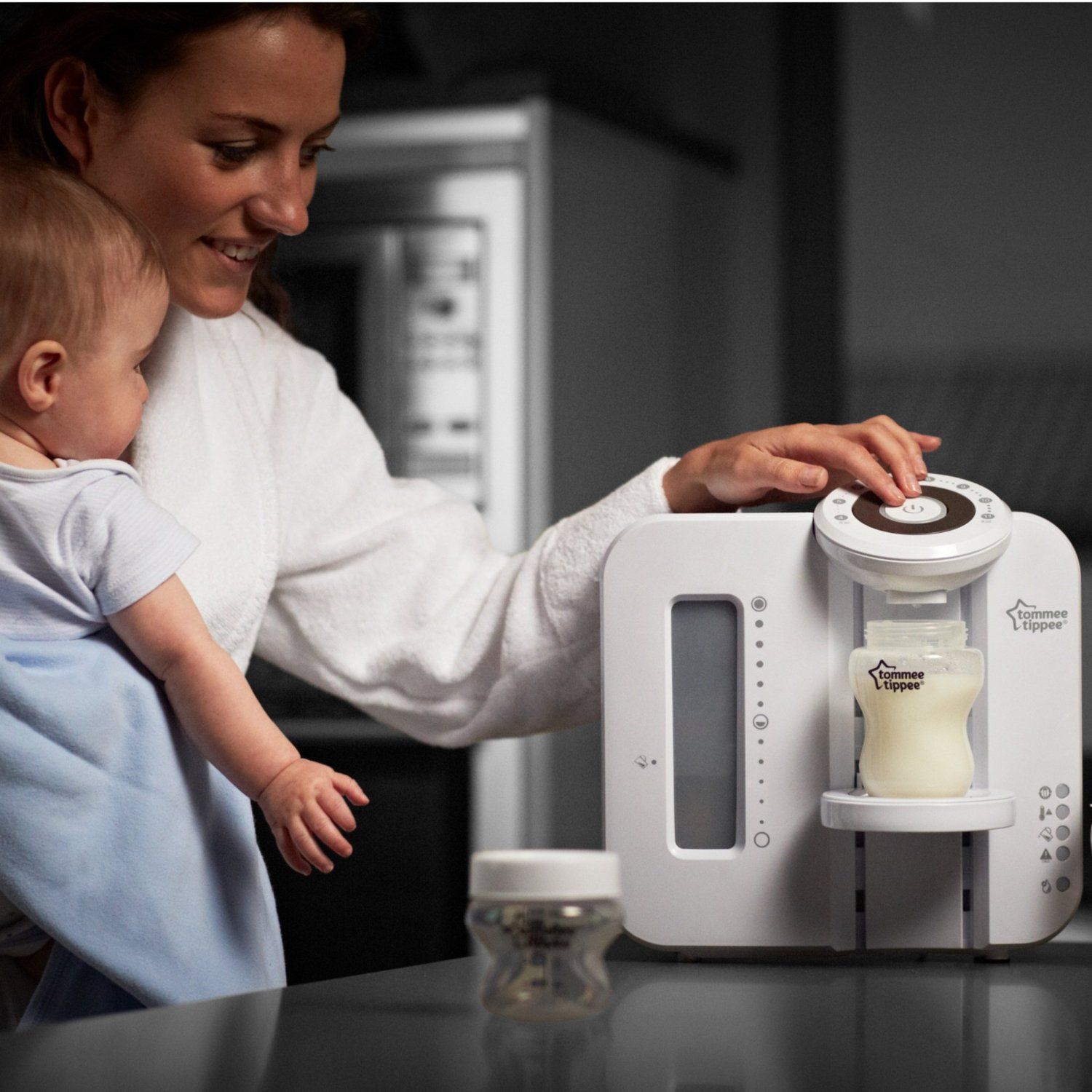 Tommee Tippee CTN Perfect Prep Machine - White (UK)