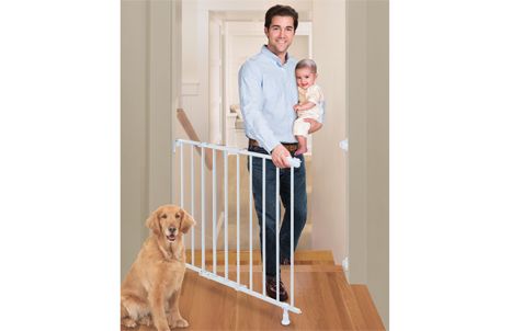 Summer Infant, Top Of Stairs Simple To Secure Metal Gate - White