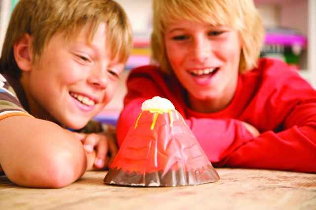 4M Volcano Making Kit