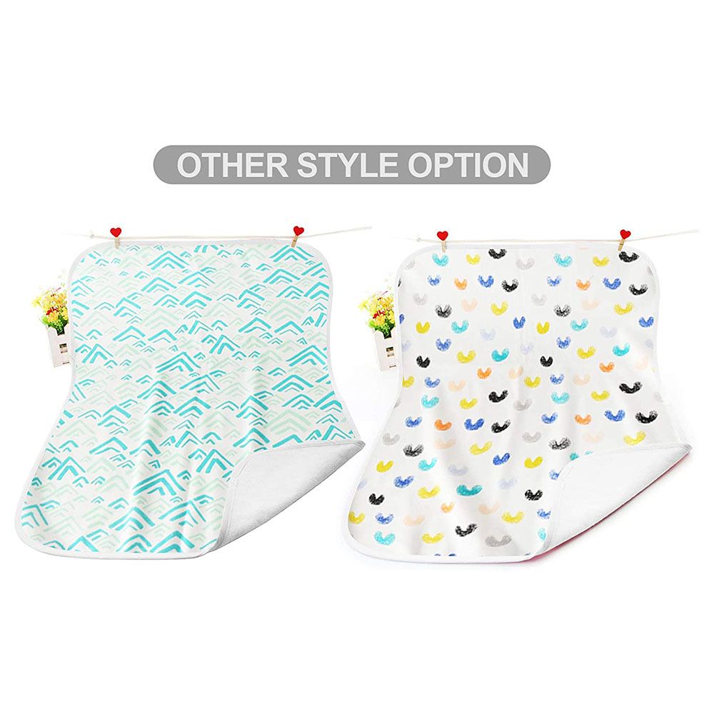 Star Babies Reusable Changing Mat White + Disposable Bib 20s