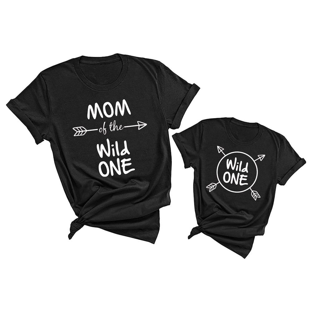 تونكل هاندز طقم تي شيرت للأم والطفل Mom of Wild One