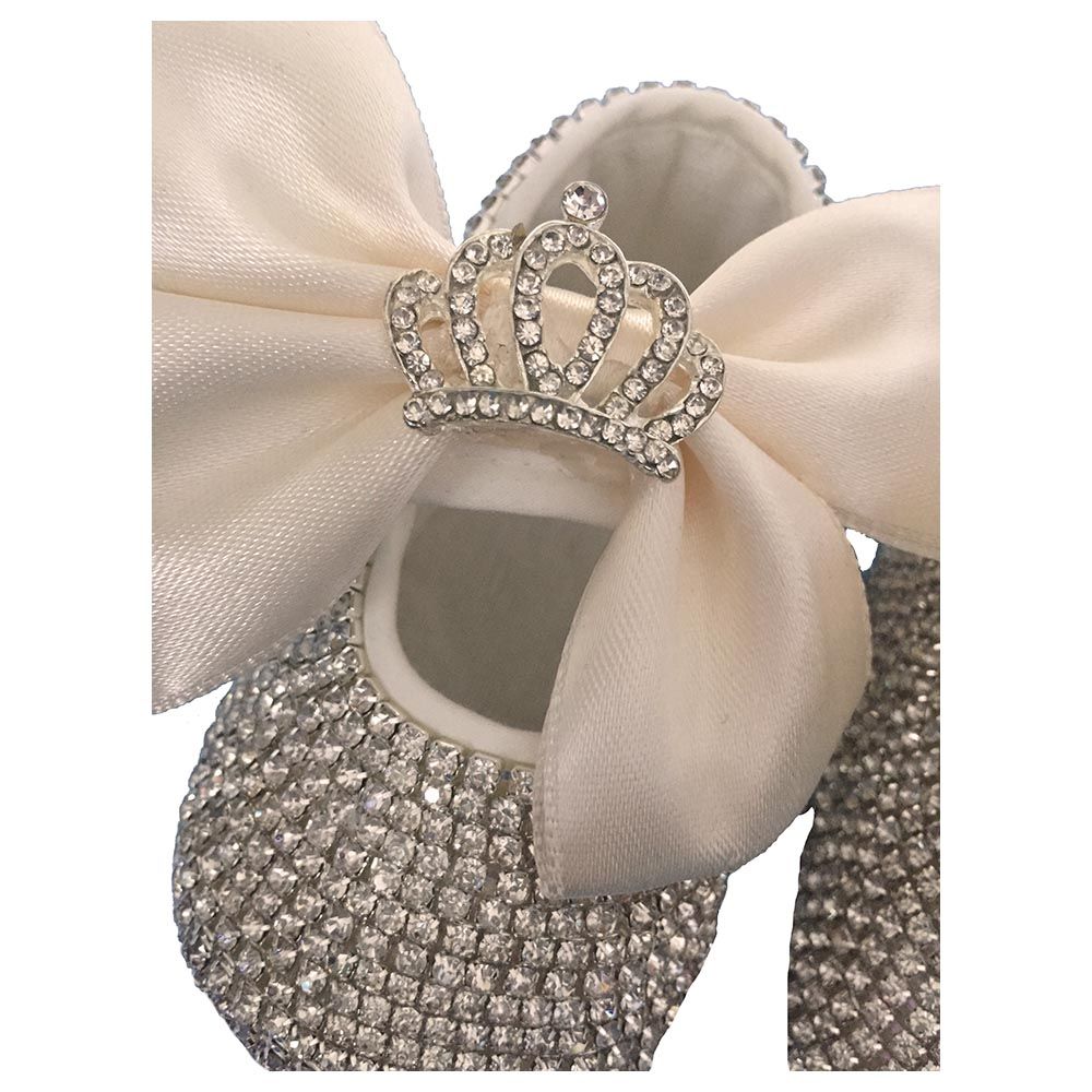 Mini Plum - White Bling Shoes with Crown Charm