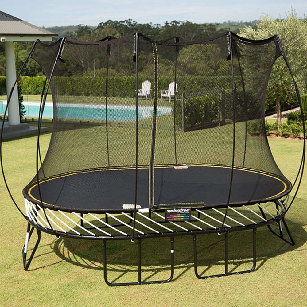 Springfree - 8 x 11ft Trampoline - O77 Medium Oval