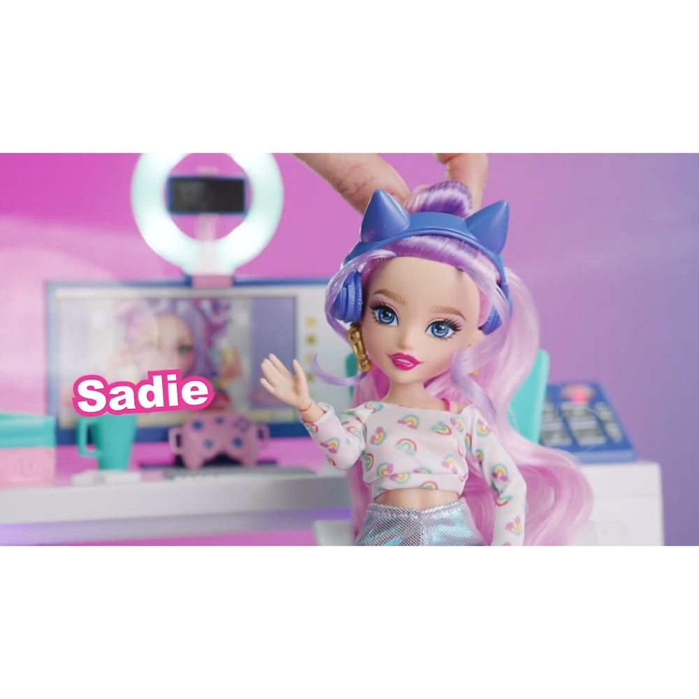 Glo-Up Girls - ASMR Streaming Studio with Sadie Doll