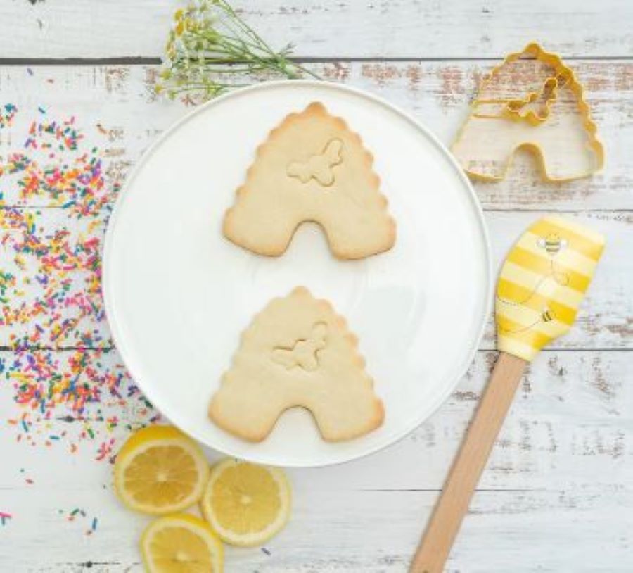 Handstand Kitchen - Silicone Spatula and Cookie Cutter - Busy Bee - Yellow - 2 Pcs