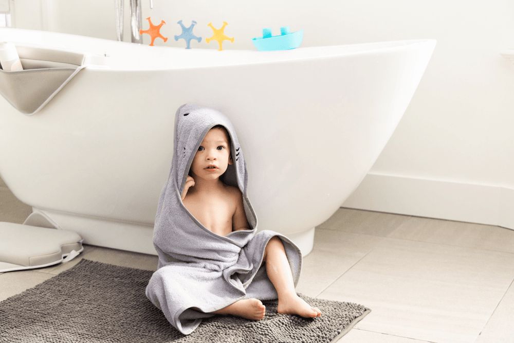 Ubbi - Hooded Towel - Grey