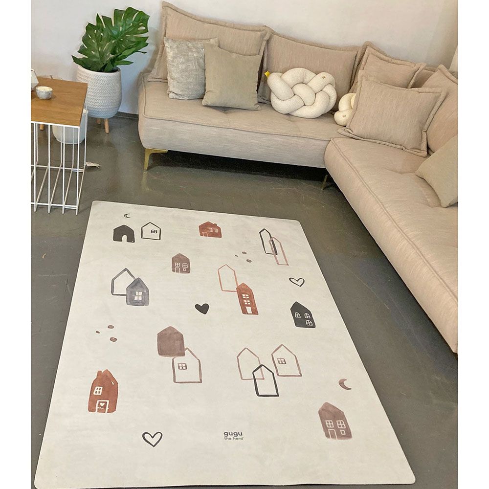 Gugu The Hero - Natural Rubber Mat - Scandi Town Big