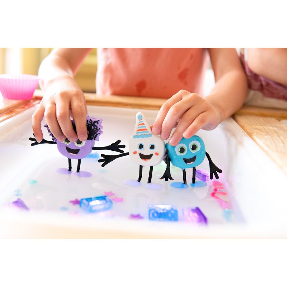 Glo Pals - Character & Light Up Bath Toys - Blair