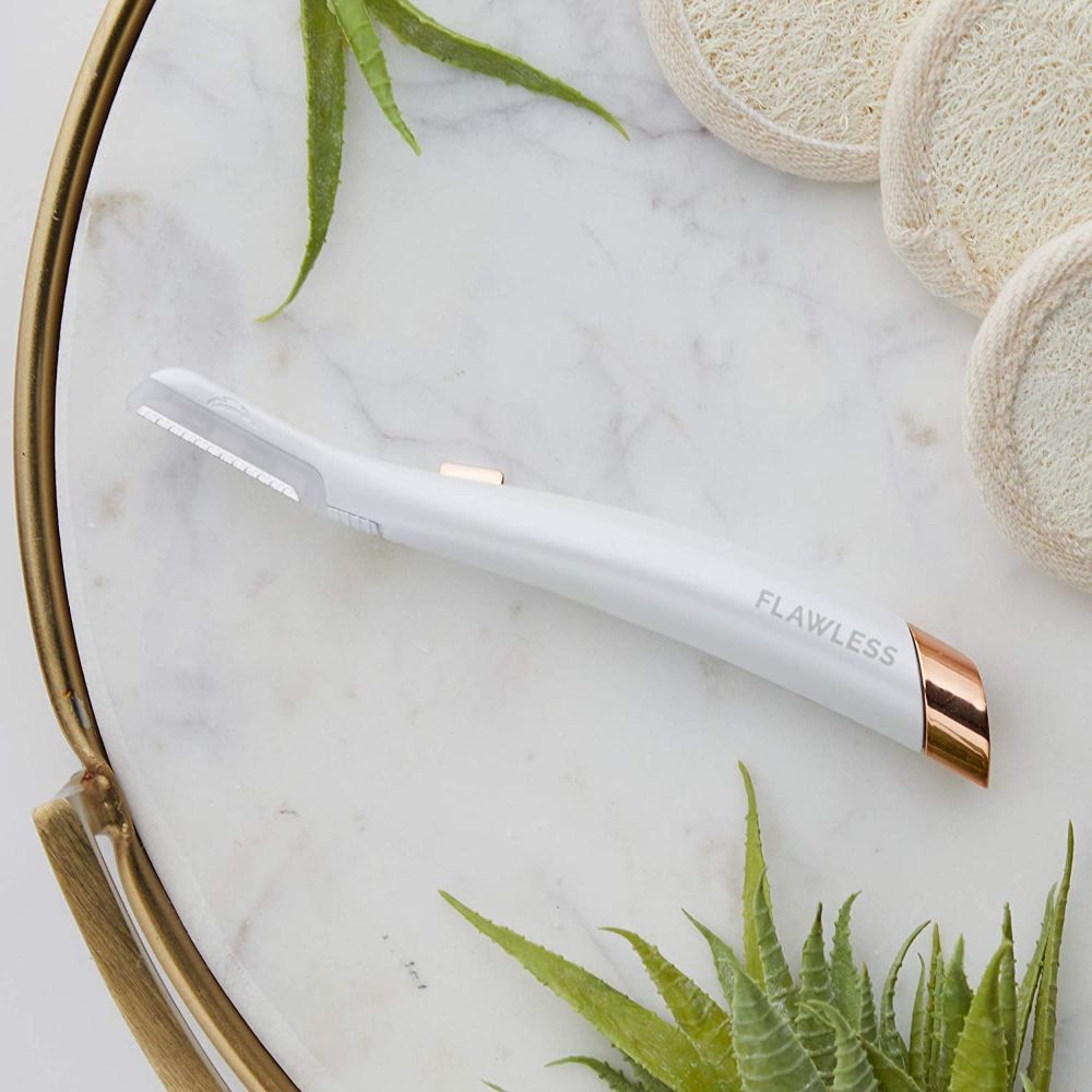 Flawless - Finishing Touch Dermaplane Glow Facial Hair Remover 