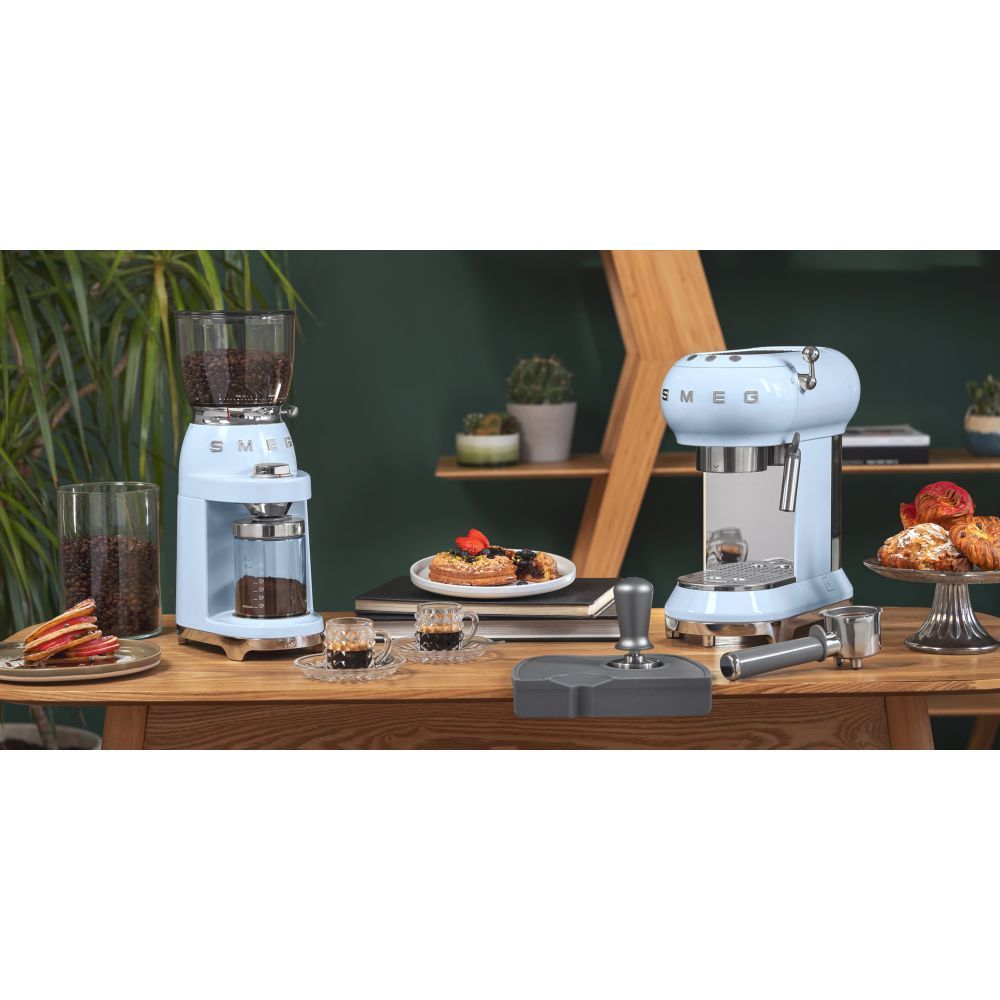 Smeg - Pastel Blue Espresso Coffee Machine 50's Retro Style