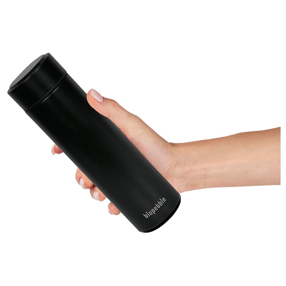 Blupebble - Smart Water Bottle w/ LED Temperature Display - Black