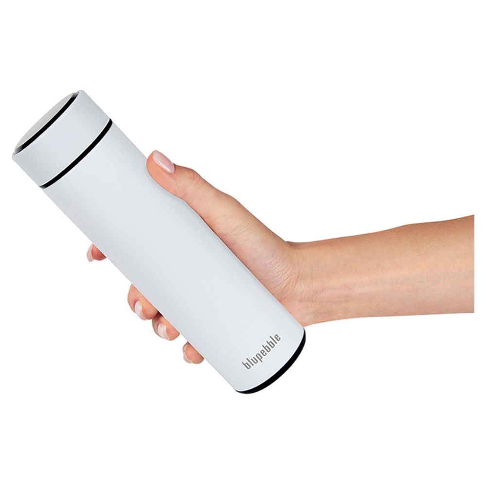 Blupebble - Smart Water Bottle w/ LED Temperature Display - White