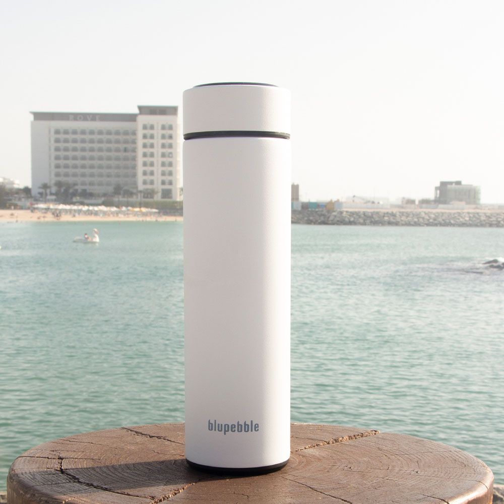 Blupebble - Smart Water Bottle w/ LED Temperature Display - White