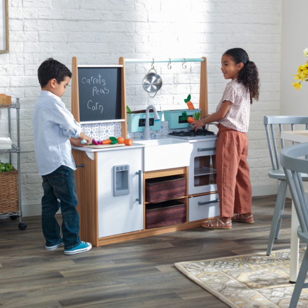 KidKraft - Farmhouse Play Kitchen with EZ Kraft Assembly