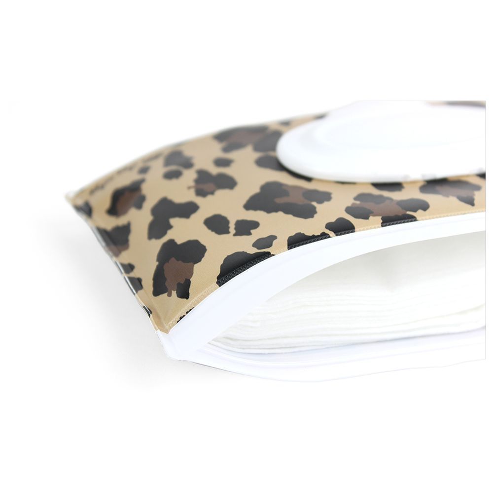 Itzy Ritzy - Travel Pouch Wipes Case - Leopard