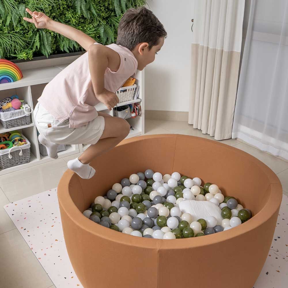 Ezzro - Brown Ball Pit w/ 200 Balls - Pearl/White/Blue/Golden