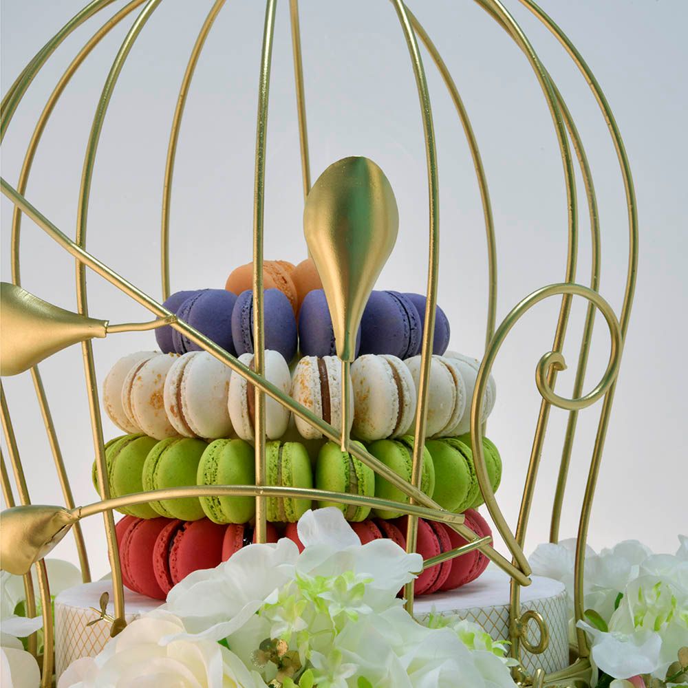 Fabe La Royale - VIP Flower Tray With Macarons Bowl