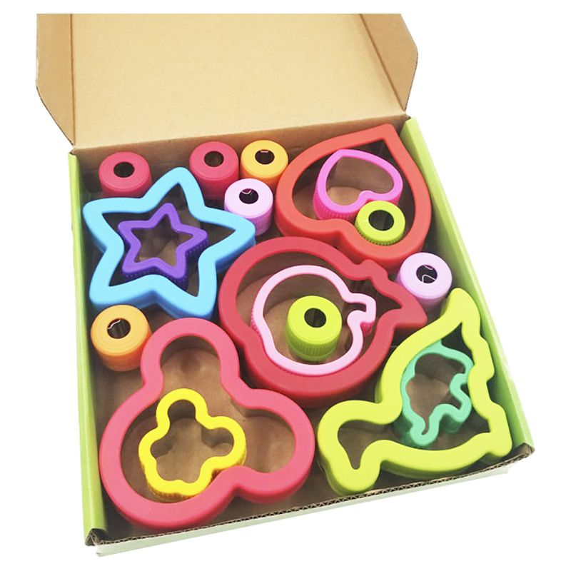 Rainbow Skool - Sandwich Cutters - 18pcs (Exclusive)