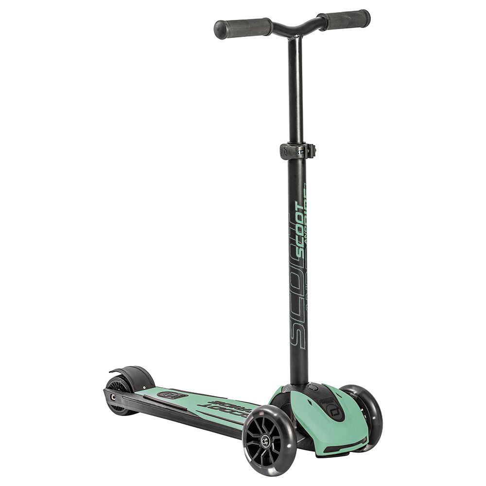 Scoot & Ride - Highwaykick 5 LED 3 Wheel Scooter - Forest